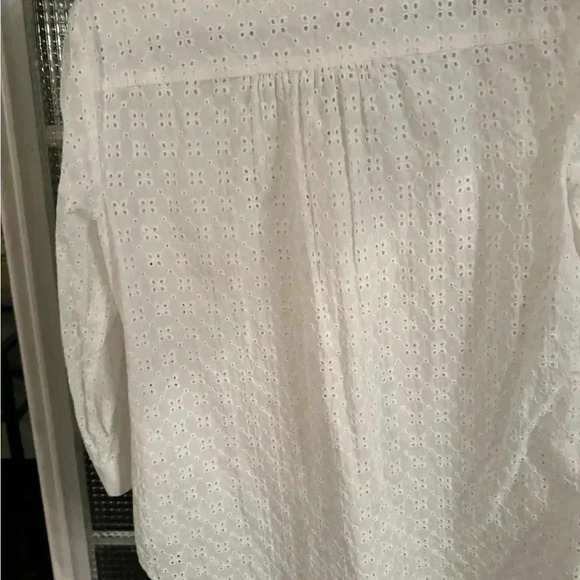 Isaac mizrahi women’s button up white eyelet top w/ tie 3/4 sleeve size medium - Picture 6 of 7
